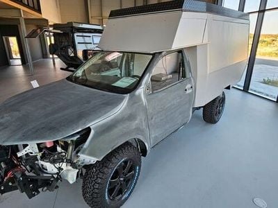 Grau Gebraucht 2021 Toyota HiLux Abholung | 175.000 €