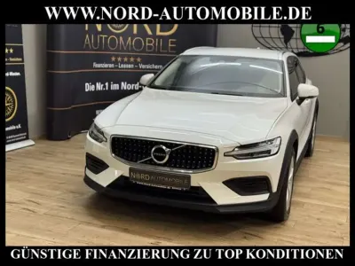 Usata Volvo V60 CC 197 CV (144 kW) 2022 Bianco Station wagon