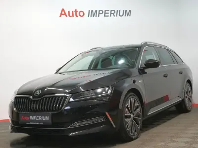 Gebraucht Skoda Superb LAURIN & KLEMENT 190 PS (139 kW) 2022 Schwarz Kombi