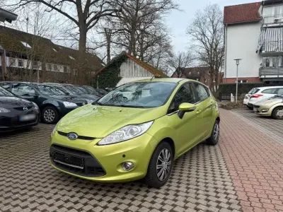 Gebraucht Ford Fiesta 82 PS (60 kW) 2009 Grün Kleinwagen