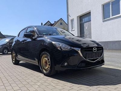 Begagnad Mazda 2 Edition 90 HK (66 kW) 2015 Svart Sedan