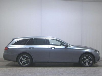 Usata Mercedes E220 Avantgarde 200 CV (147 kW) 2023 Grigio Station wagon