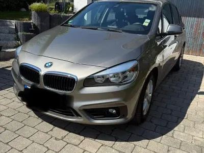 Gebraucht BMW 218 Active Tourer Sport Line 136 PS (100 kW) 2015 Grau Van / Kleinbus