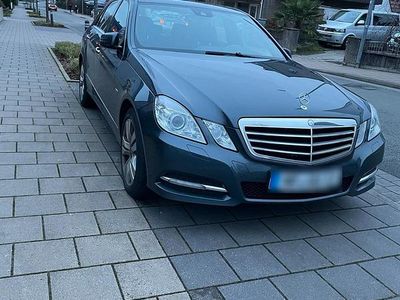 Gebraucht Mercedes E350 2011 Grün Limousine