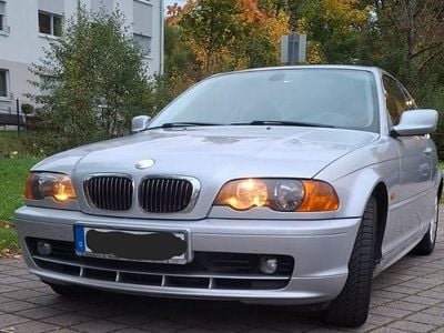 BMW 323