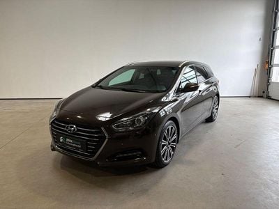 Gebraucht Hyundai i40 Premium 141 PS (103 kW) 2016 Braun Kombi