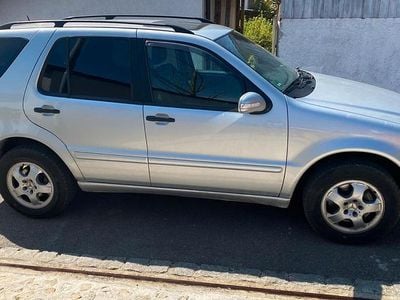 Gebraucht Mercedes ML270 163 PS (119 kW) 2004 Schwarz SUV