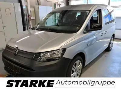 Gebraucht VW Caddy Basis 102 PS (75 kW) 2022 Reflexsilber metallic Van / Kleinbus