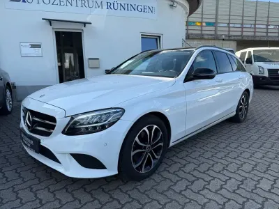 Gebraucht Mercedes C220 194 PS (142 kW) 2021 Weiß Limousine