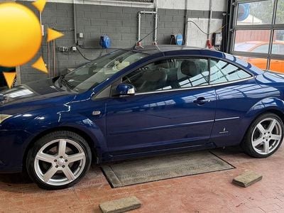 Gebraucht Ford Focus Cabriolet 145 PS (106 kW) 2008 Blau Cabrio