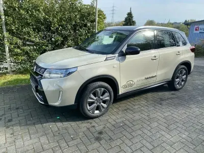 Usata Suzuki Vitara Comfort 110 CV (80 kW) 2025 Bianco SUV