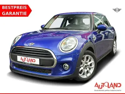 Gebraucht Mini ONE 102 PS (75 kW) 2019 Blau metallic Kleinwagen