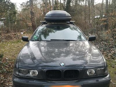 Second-hand BMW 523 170 CP (125 kW) 1999 Negru Break