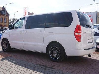 Gebraucht Hyundai H-1 Trend 170 PS (125 kW) 2017 Weiß Van / Kleinbus