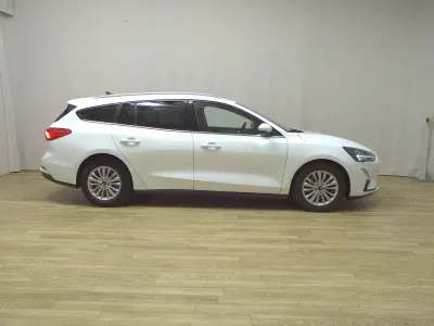 Gebraucht Ford Focus Titanium 150 PS (110 kW) 2021 Weiss Kombi