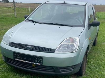 Gebraucht Ford Fiesta 69 PS (50 kW) 2003 Silber Kleinwagen