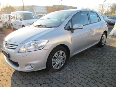 Gebraucht Toyota Auris Life+ 126 PS (92 kW) 2012 Silber Limousine