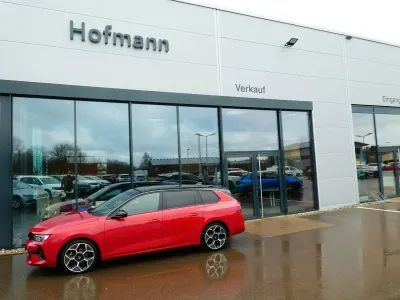 Usata Opel Astra Ultimate 131 CV (96 kW) 2024 Rosso Station wagon