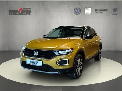 Usado VW T-Roc Active 150 HP (110 kW) 2021 Amarelo SUV