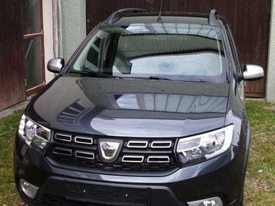 Gebraucht Dacia Logan Stepway 90 PS (66 kW) 2020 Grau Kombi