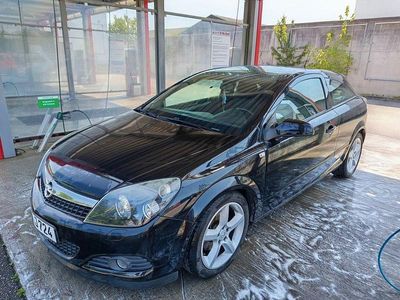 Opel Astra GTC
