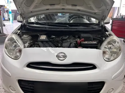Gebraucht Nissan Micra 80 PS (58 kW) 2011 Weiß Kleinwagen