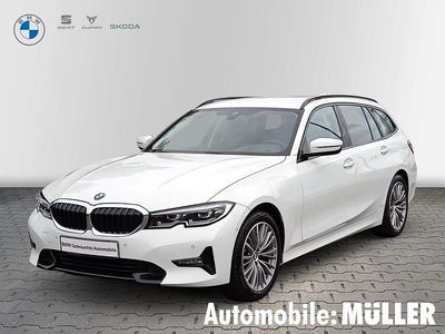 Weiss Gebraucht 2022 BMW 320 Sport Line Kombi | 29.670 € (Guter Preis)