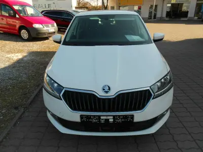 Gebraucht Skoda Fabia Drive 95 PS (69 kW) 2021 Weiß Kleinwagen