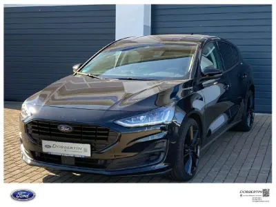 Gebraucht Ford Focus Titanium X 155 PS (114 kW) 2022 Obsidianschwarz metallic Limousine