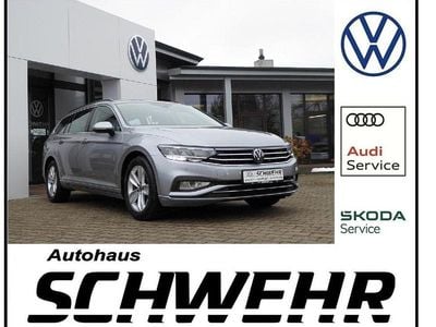 Gebraucht VW Passat Business 200 PS (147 kW) 2023 Pyritsilber metallic Kombi