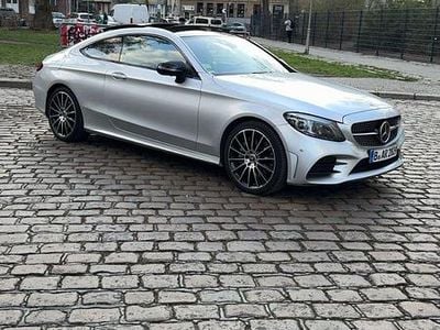 Gebraucht Mercedes C300 252 PS (185 kW) 2020 Silber Coupé