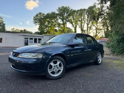 Gebraucht Opel Vectra 101 PS (74 kW) 2001 Blau Limousine