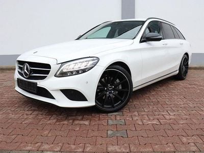 Gebraucht Mercedes C220 Night 194 PS (142 kW) 2019 Weiß Limousine
