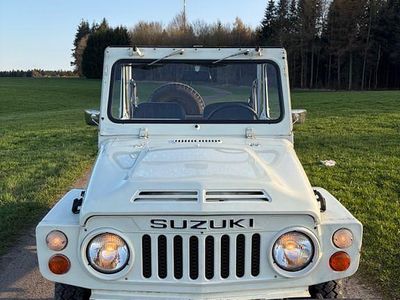 Usado Suzuki LJ 39 HP (28 kW) 1981 Branco SUV