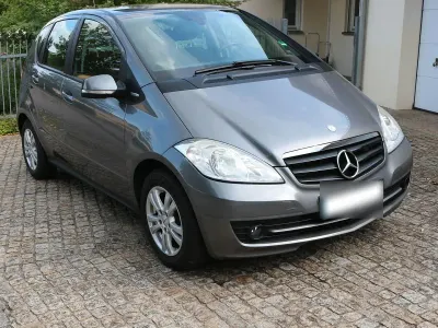 Gebraucht Mercedes A150 95 PS (69 kW) 2009 Grau Limousine