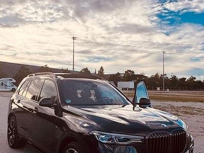 Gebraucht BMW X7 M Sport 340 PS (250 kW) 2022 Schwarz SUV