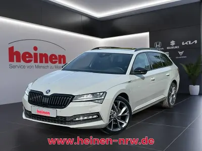 Usata Skoda Superb 150 CV (110 kW) 2022 Grigio Station wagon