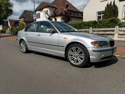 Gebraucht BMW 318 143 PS (105 kW) 2003 Silber Limousine
