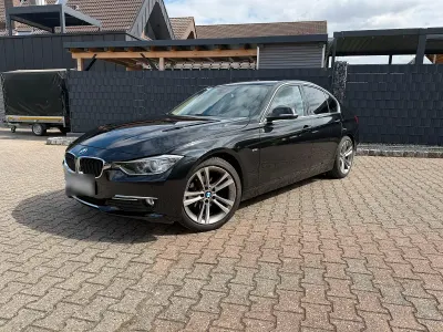 Gebraucht BMW 320 Efficient Dynamics 163 PS (119 kW) 2015 Schwarz Limousine