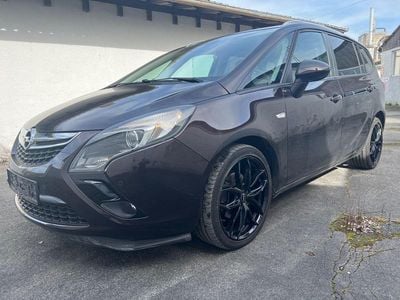 Braun Gebraucht 2012 Opel Zafira Tourer Edition Van / Kleinbus | 6.890 € (Guter Preis)