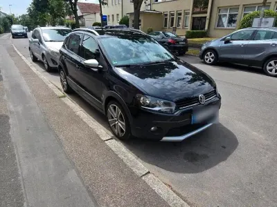 Gebraucht VW Polo Cross 85 PS (62 kW) 2010 Schwarz Kleinwagen
