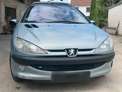 Gebraucht Peugeot 206 75 PS (55 kW) 2001 Blau Kleinwagen
