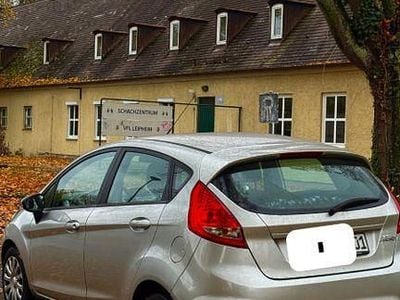 Gebraucht Ford Fiesta Trend 82 PS (60 kW) 2010 Grau Kleinwagen