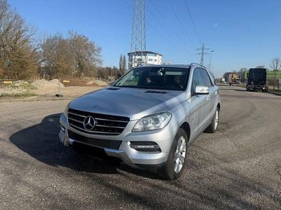 Gebraucht Mercedes ML350 258 PS (189 kW) 2012 Silber SUV