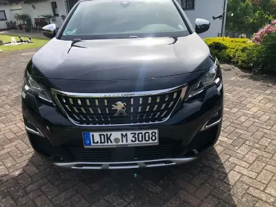 Gebraucht Peugeot 3008 Crossway 131 PS (96 kW) 2018 Schwarz SUV