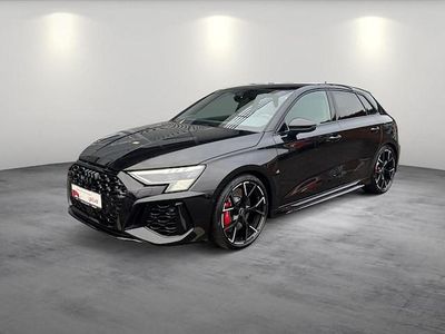 Gebraucht Audi RS3 Sportback Ambiente 400 PS (294 kW) 2022 Mythosschwarz metallic Kleinwagen