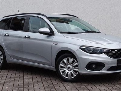 Gebraucht Fiat Tipo Easy 120 PS (88 kW) 2016 Silber Limousine