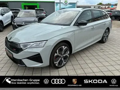 Neu Skoda Octavia RS 265 PS (194 kW) 2026 Stahlgrau Kombi