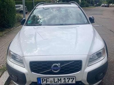Weiß Gebraucht 2015 Volvo XC70 Kombi | 21.500 €