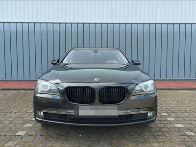 BMW 730